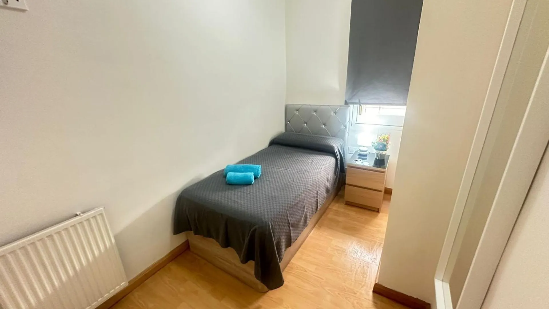 Rooms Paris Barcelona Bed & Breakfast