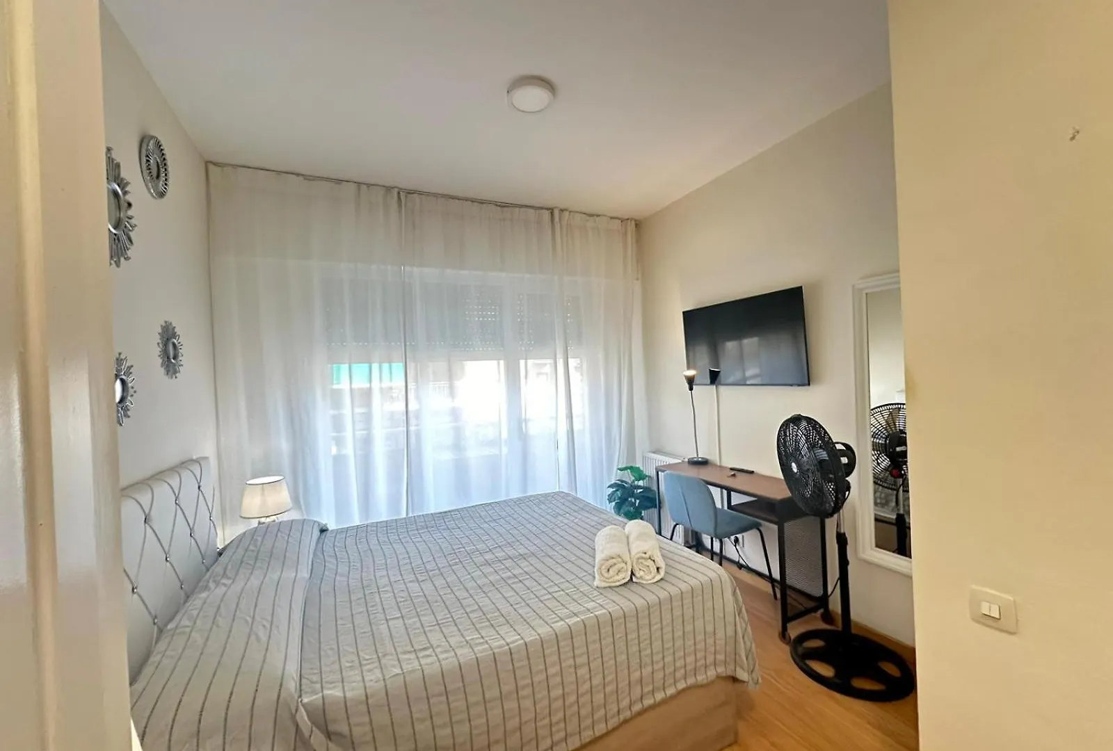 Rooms Paris Barcelona